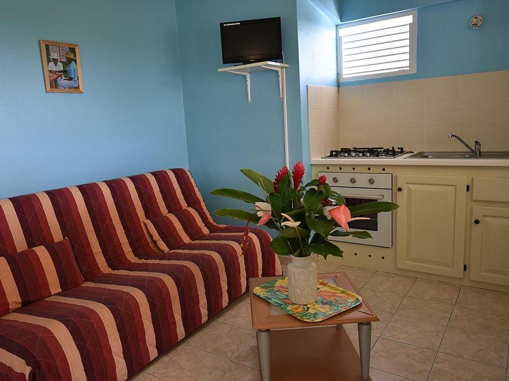 Les Marches De Paulina Apartment Sainte-Luce Luaran gambar