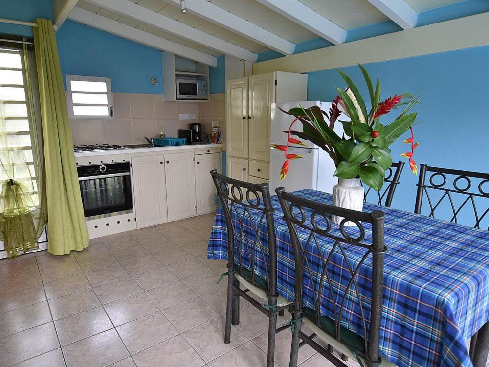 Les Marches De Paulina Apartment Sainte-Luce Luaran gambar