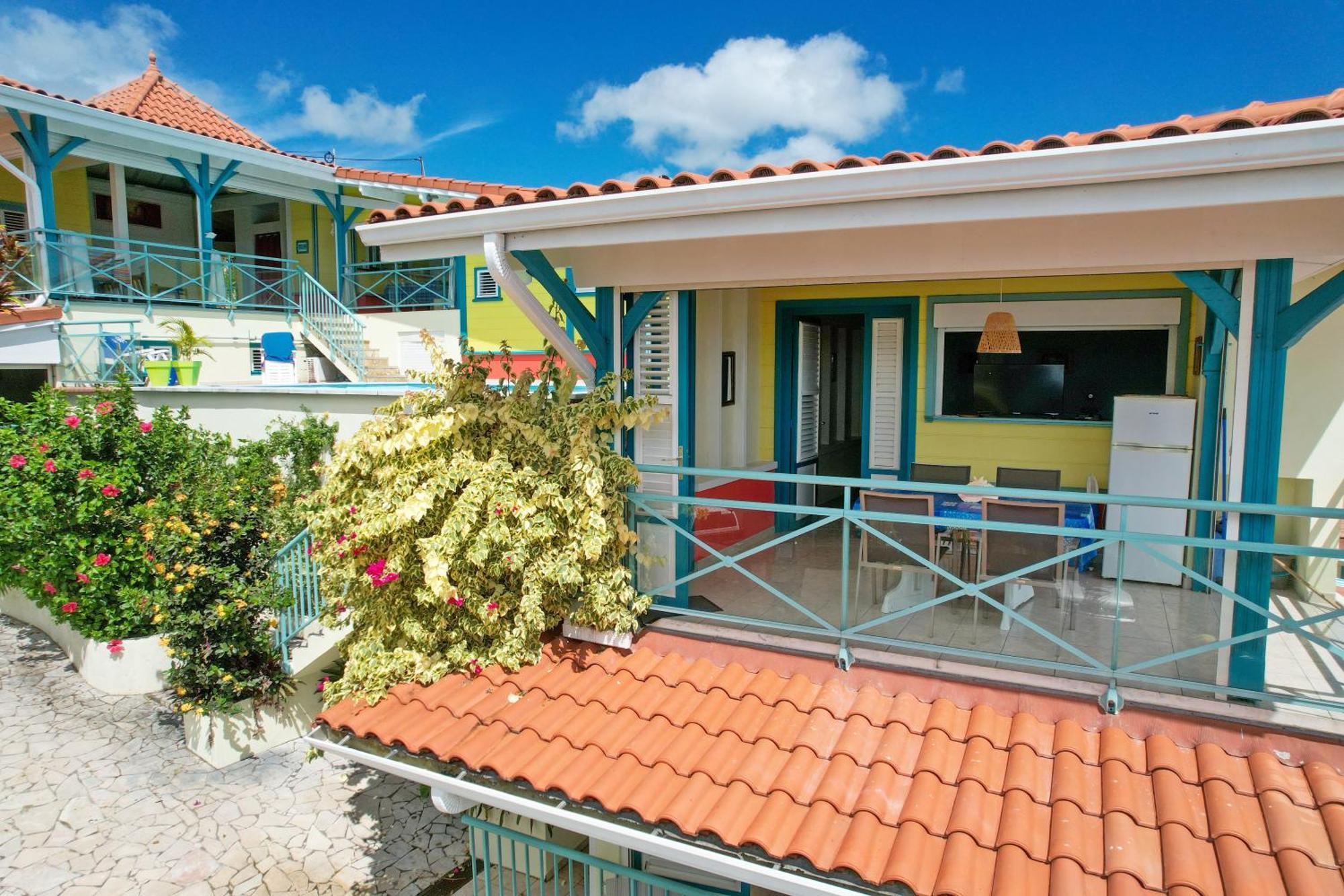 Les Marches De Paulina Apartment Sainte-Luce Luaran gambar