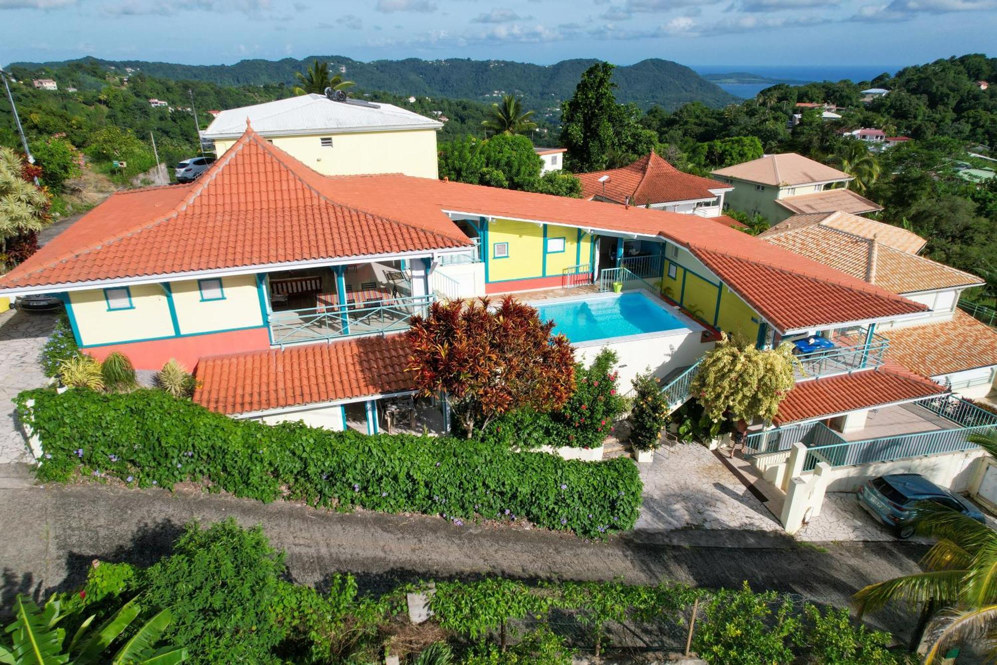 Les Marches De Paulina Apartment Sainte-Luce Luaran gambar