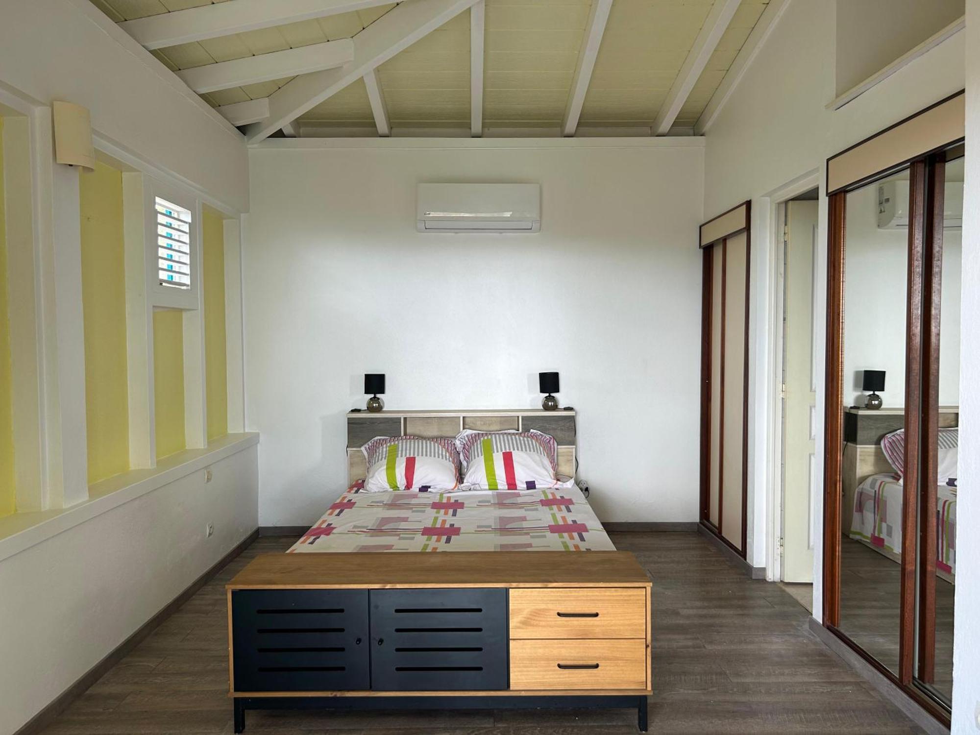 Les Marches De Paulina Apartment Sainte-Luce Luaran gambar
