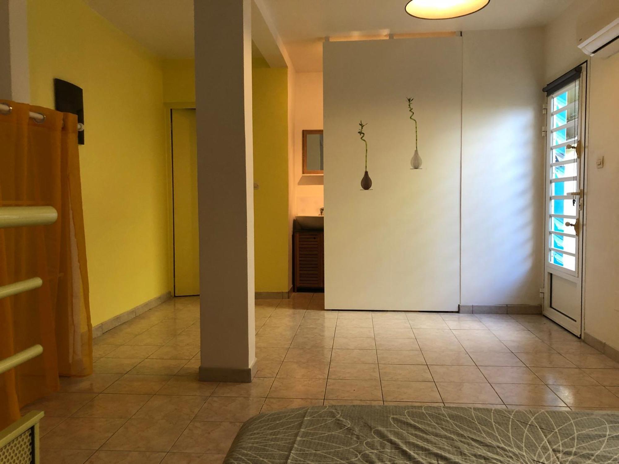 Les Marches De Paulina Apartment Sainte-Luce Luaran gambar